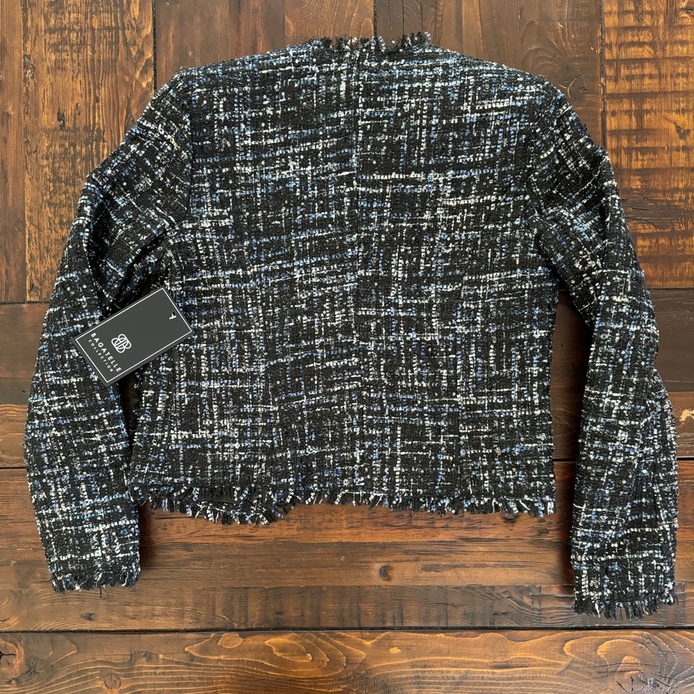 Bagatelle black, blue & white tweed sequin accented cropped blazer. Size S. NWT - Picture 4 of 7